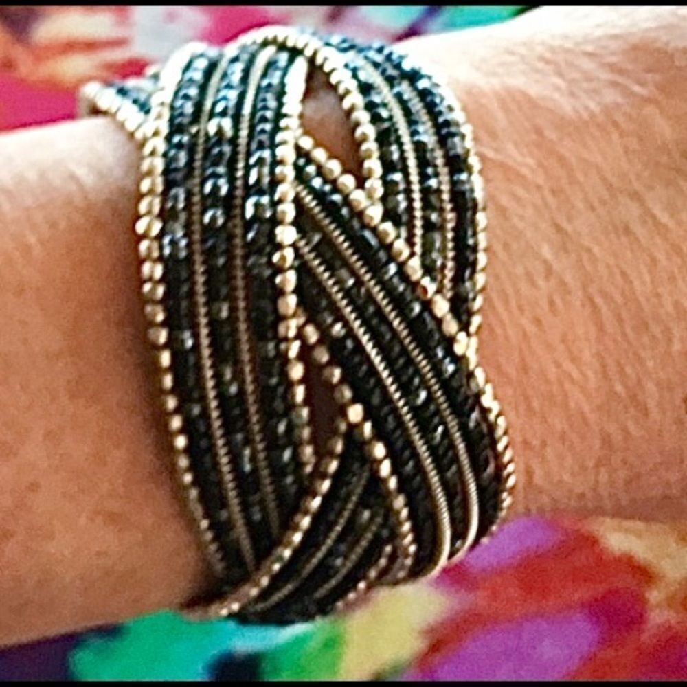 4 Wire memory bracelets bundle - Picture 6 of 9